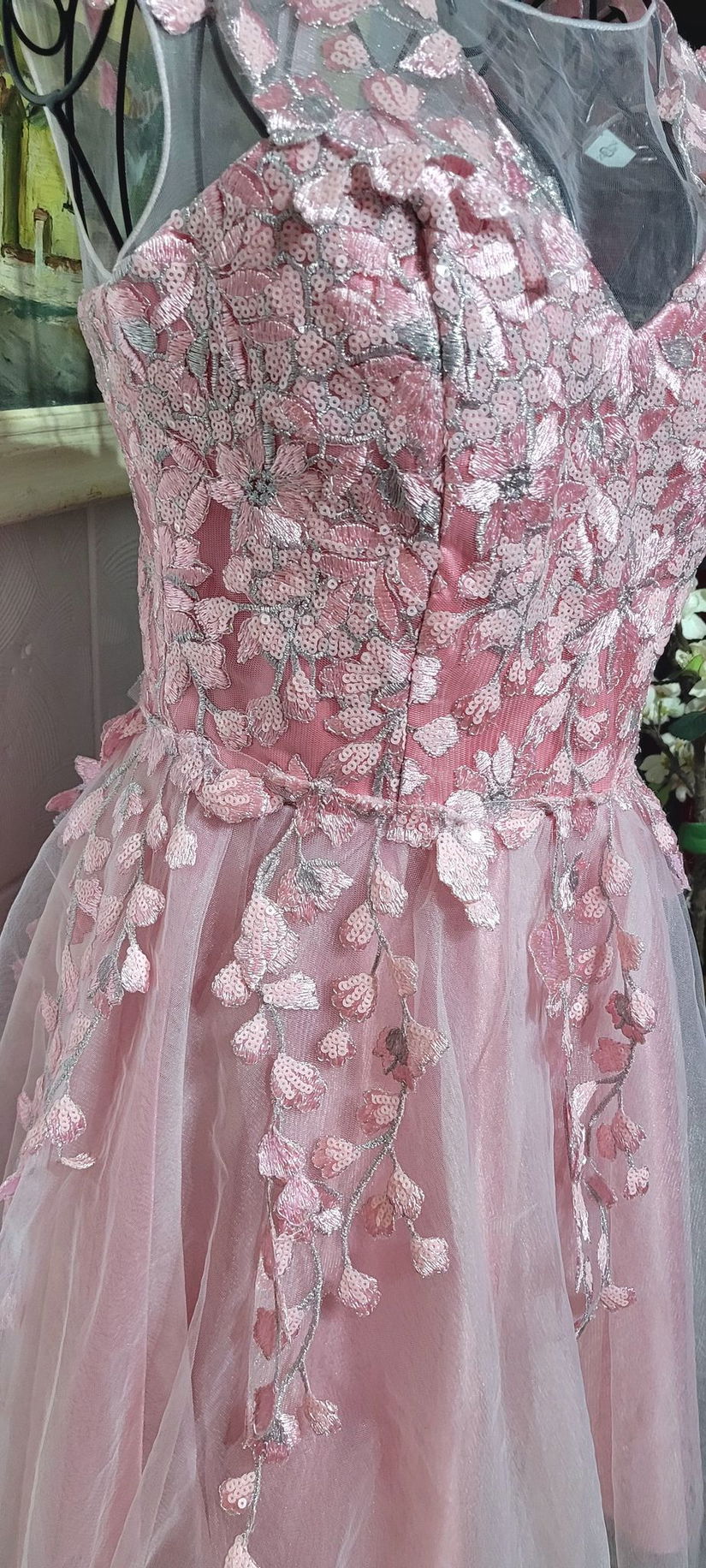 Rochie tull cu broderie
