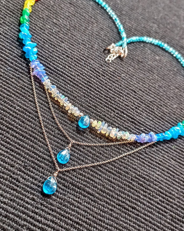 Colier argint opal de foc etiopian apatit calcedonie lant argint rainbow curcubeu rain drops picaturi multicolor minimalist boho chic trendy - Transport gratuit