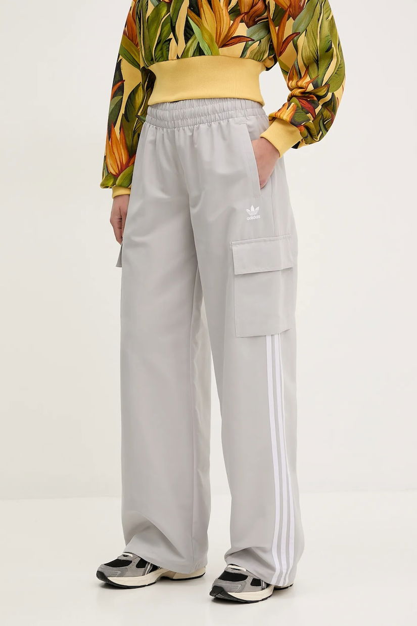 adidas Originals pantaloni 3-Stripes femei, culoarea gri, cu imprimeu, JC8139