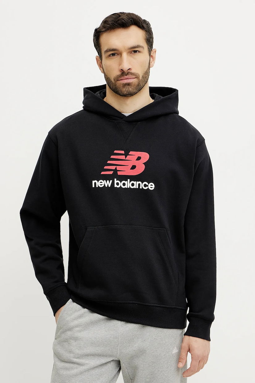 New Balance hanorac de bumbac barbati, culoarea negru, cu glugă, cu imprimeu, MT51512BK