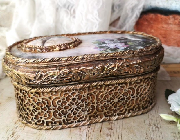 Cutie pentru bijuterii cu pasari, decorata in stil vintage
