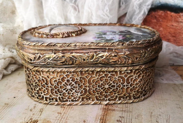 Cutie pentru bijuterii cu pasari, decorata in stil vintage
