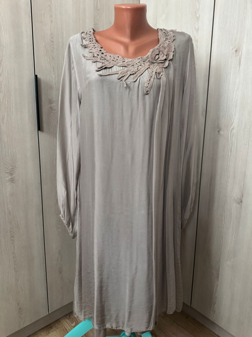 ROCHIE BRODERIE MANUALA ,MATASE NATURALA CAPTUSITA MARIME UNIVERSALA ITALIA