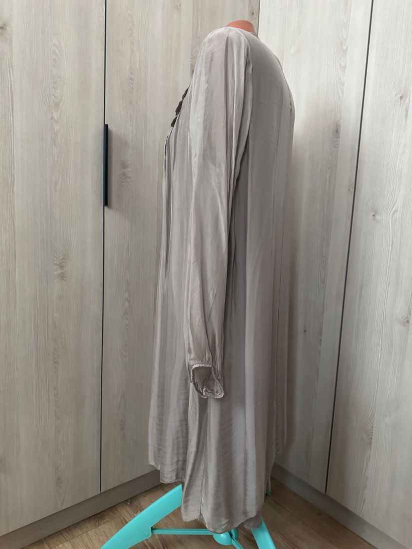 ROCHIE BRODERIE MANUALA ,MATASE NATURALA CAPTUSITA MARIME UNIVERSALA ITALIA