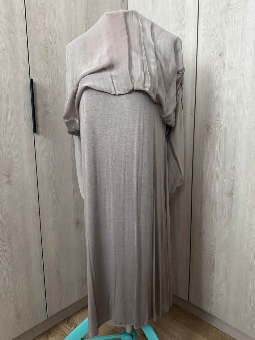 ROCHIE BRODERIE MANUALA ,MATASE NATURALA CAPTUSITA MARIME UNIVERSALA ITALIA
