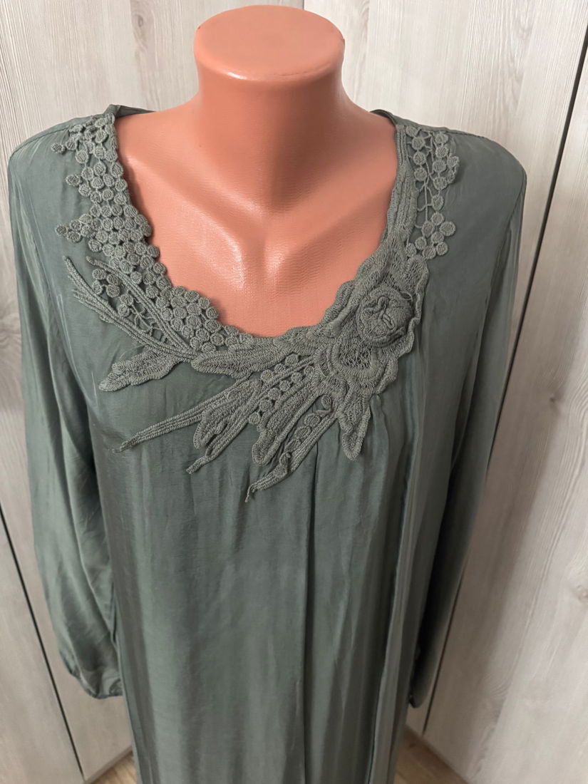 ROCHIE BRODERIE MANUALA ,MATASE NATURALA CAPTUSITA MARIME UNIVERSALA ITALIA