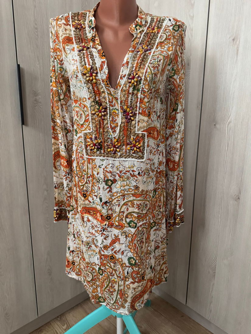 ROCHIE TUNICA CHINTOO COLLECTION ,BRODERIE BOGATA ,UNICAT UMERI 42 CM
