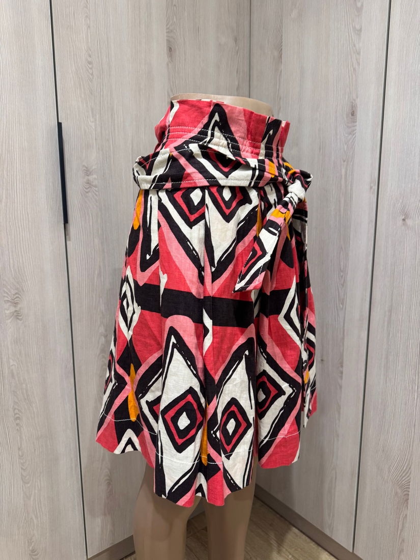 FUSTA DIN IN ZARA MODEL GEOMETRIC CULORI VII MARIME L