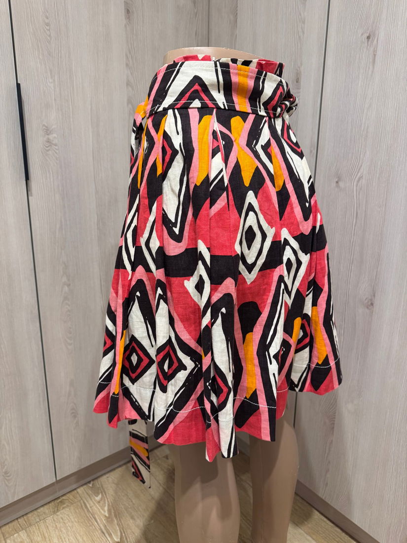 FUSTA DIN IN ZARA MODEL GEOMETRIC CULORI VII MARIME L