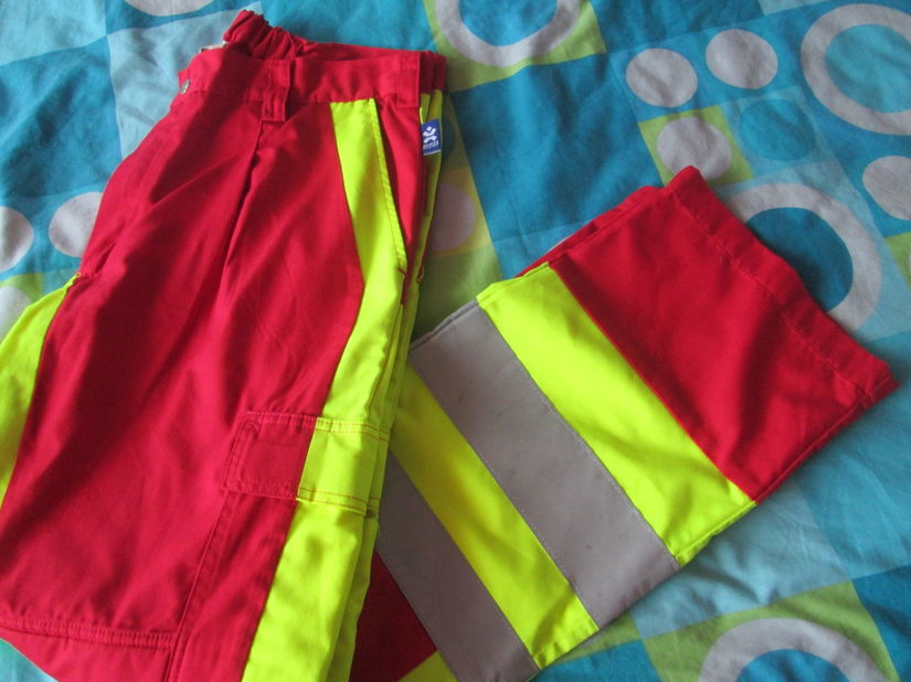 pantaloni de lucru L