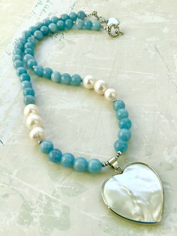 Colier aquamarin / acvamarin, perle de cultura & inima sidef alb