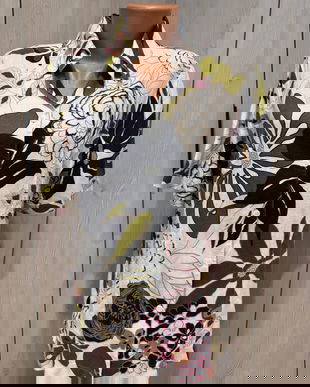 BLUZA IN MODEL FLORAL MARIME 42