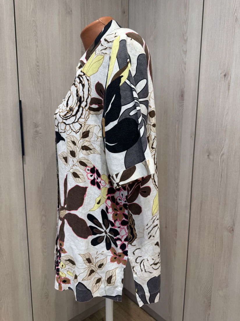 BLUZA IN MODEL FLORAL MARIME 42