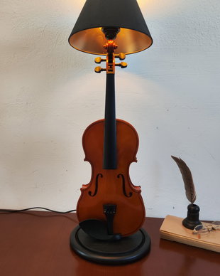 Lampă/veioză -Vioara