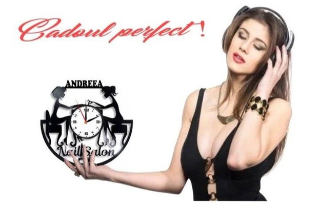 SALON MANICHIURA-ceas de perete(personalizabil)