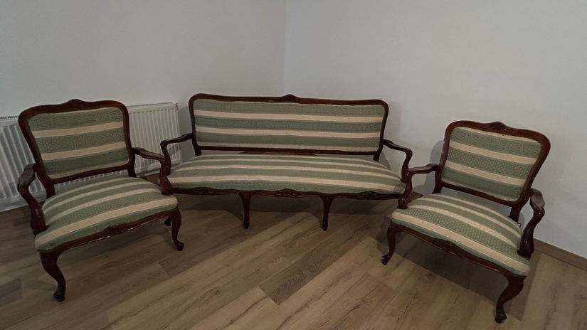 Set salon vintage canapea cu 2 fotolii și măsuță