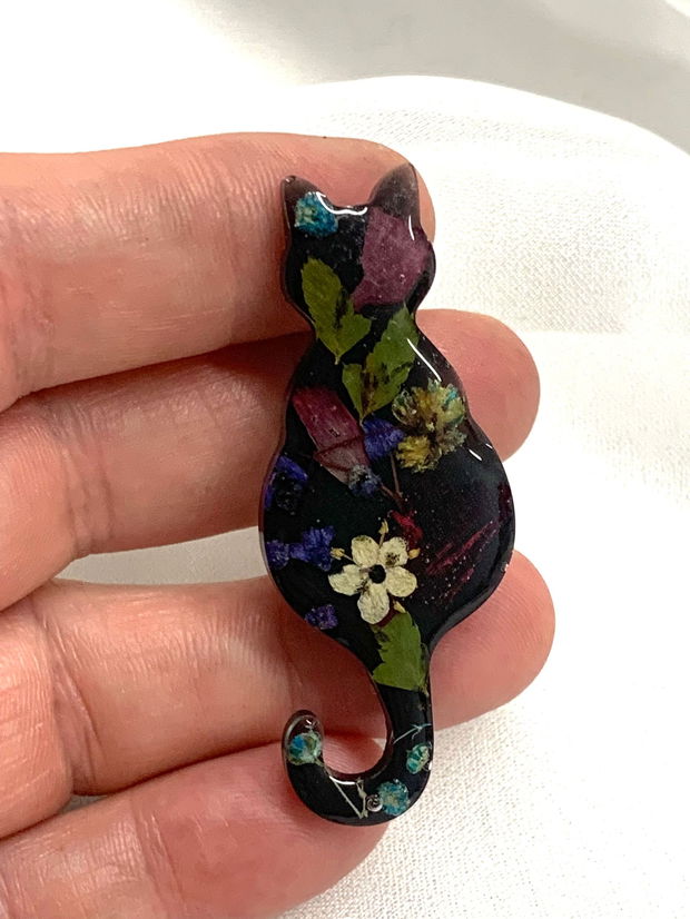 Broșă handmade unicat - din rasina 00590