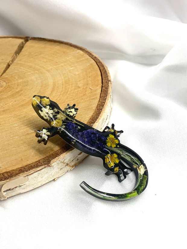 Broșă handmade unicat - din rasina 00595