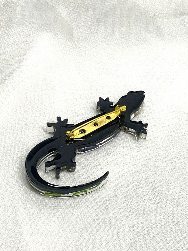 Broșă handmade unicat - din rasina 00595