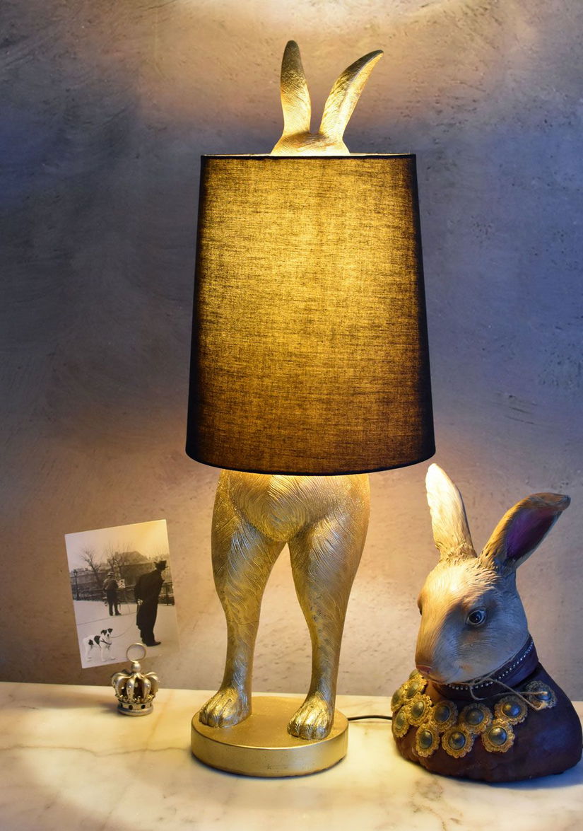 Lampa de masa Alice in tara minunilor