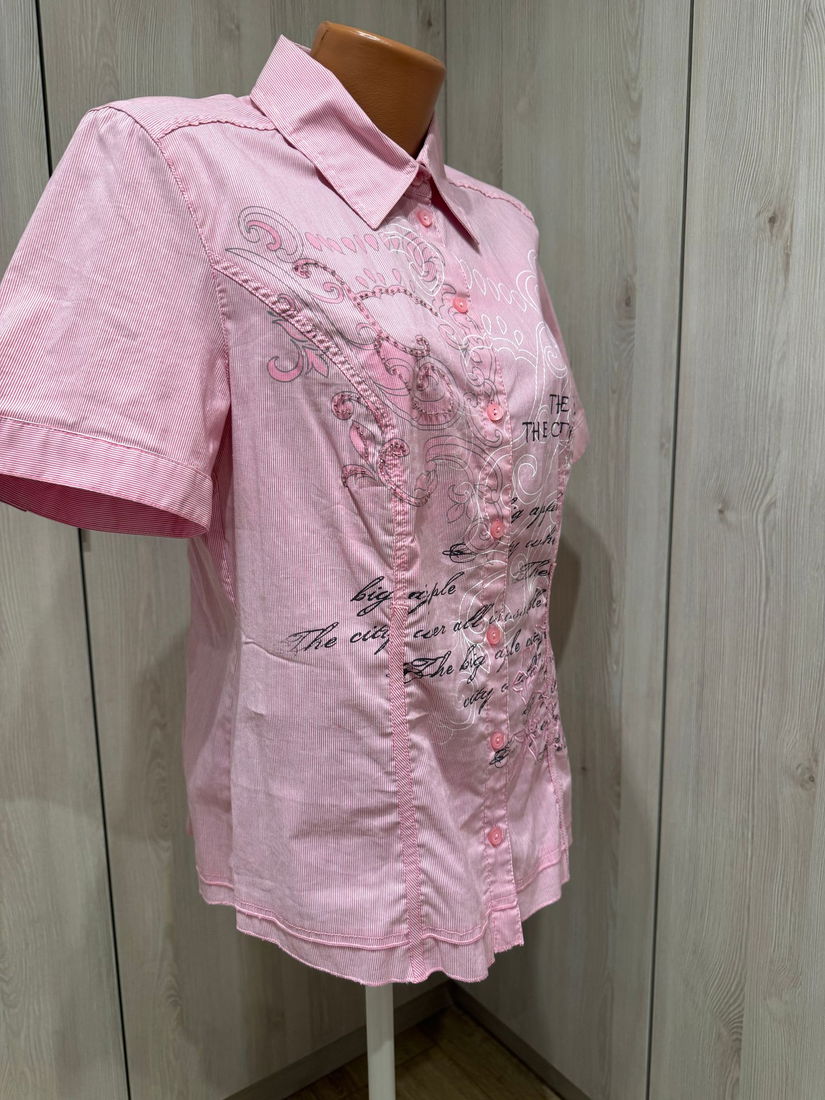 BLUZA SUPERBA  CU BRODERIE SI MARGELE NOUA MARIME 42