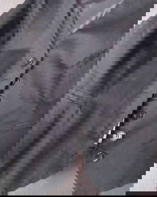 vesta neagra eleganta fete Yessica M