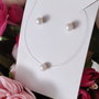 Set Pearlescent white Swarovski colier + cercei