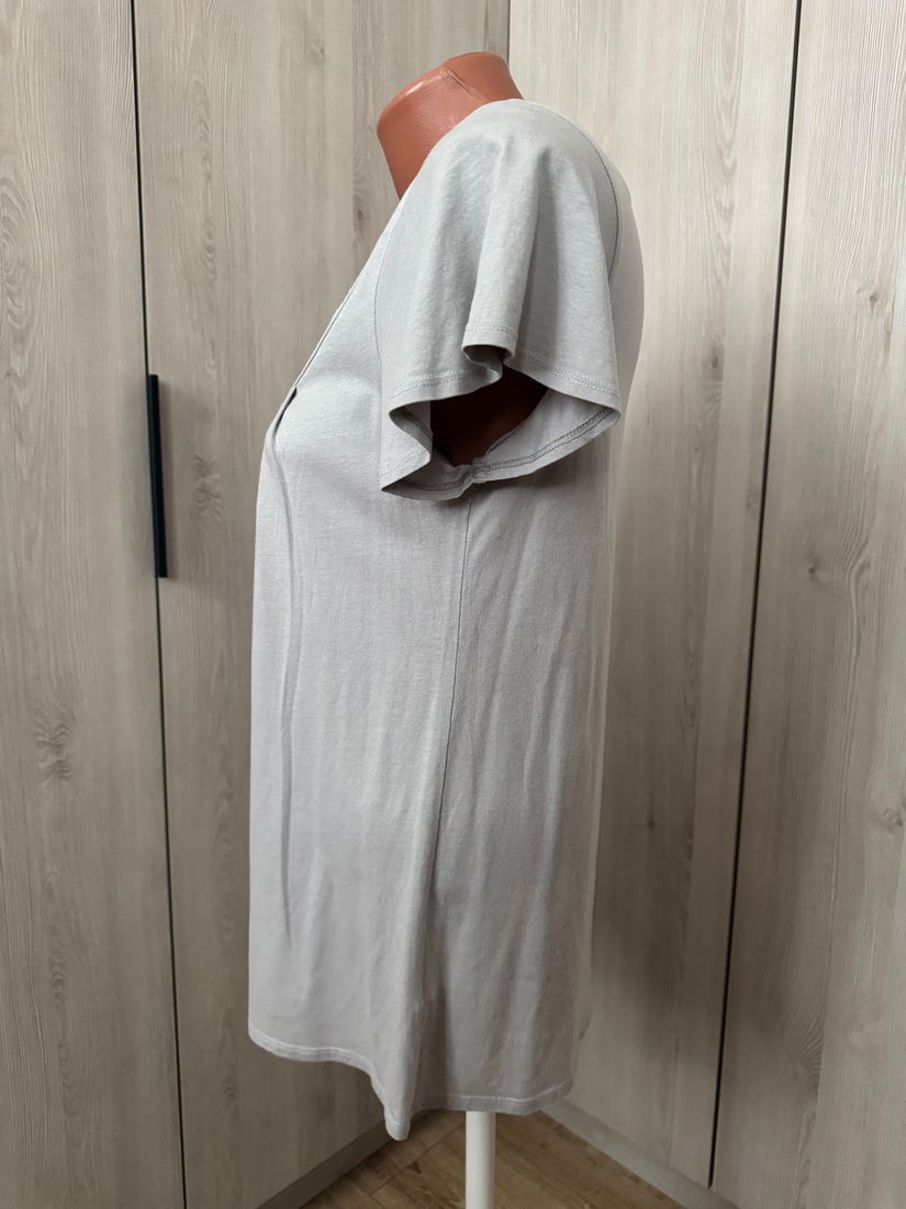 BLUZA/TRICOU  MARKS & SPENCER BRODAT MARIME 14