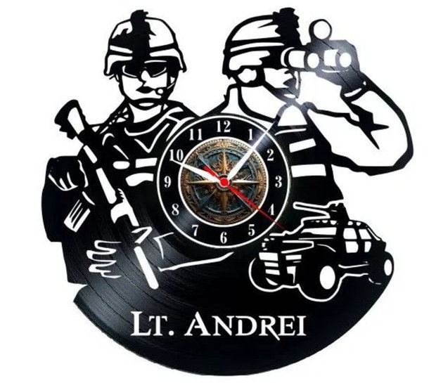 MILITARI-ceas de perete (personalizabil)