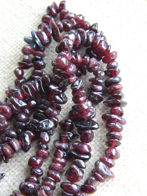 Granat chipsuri (CUI)