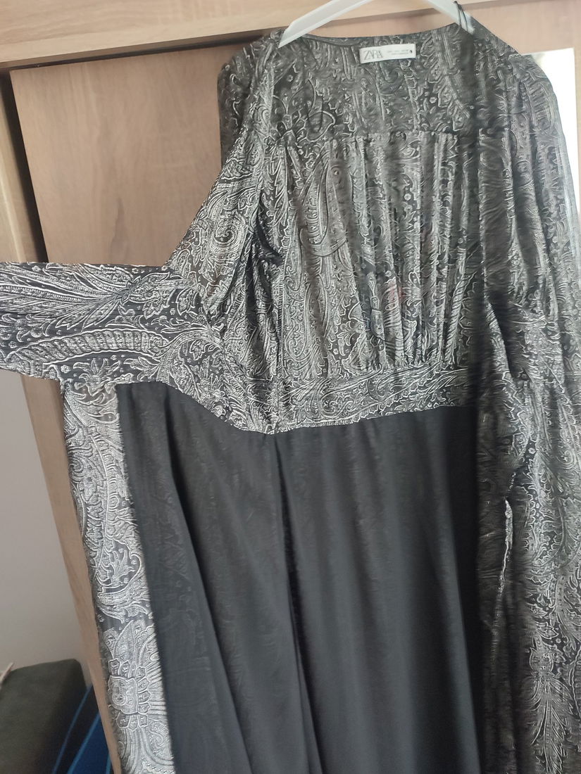 Rochie subțire din voal cu mânecă lungă Zara