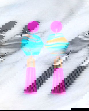 Cercei moderni, cercei cu ciucure, cercei fucsia, Cercei atarnatori, cercei roz turcoaz, cercei agatatori, bijuterii contemporane boho