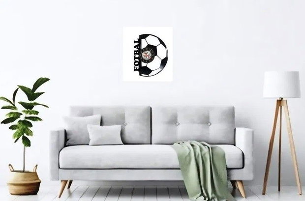 FOTBAL-ceas de perete