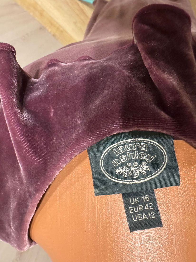 ROCHIE MĂTASE NATURALĂ LAURA ASHLEY MĂRIME 42