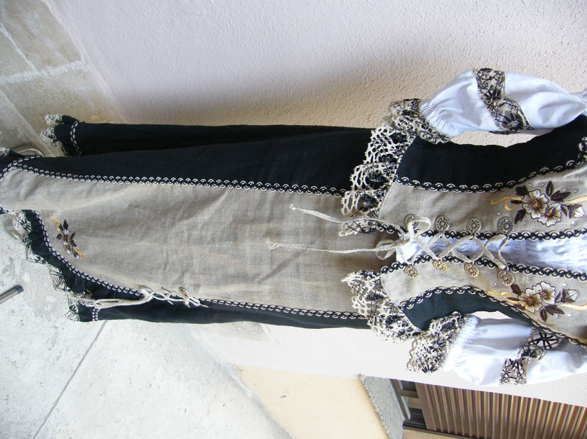 Nou-compleu rustic
