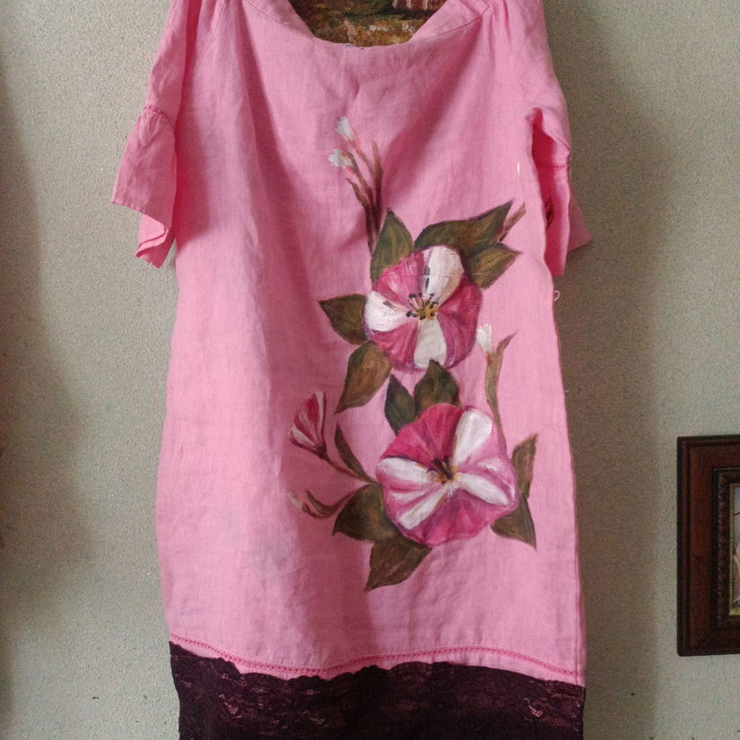 Rochie din in , pictată .