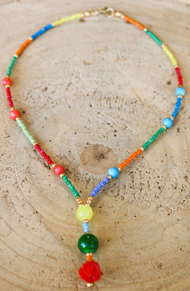 Colier handmade din margele de nisip si sidef