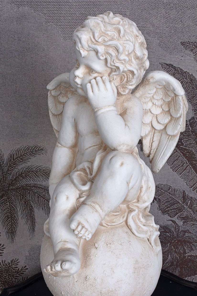 Cupidon-statueta pentru gradina