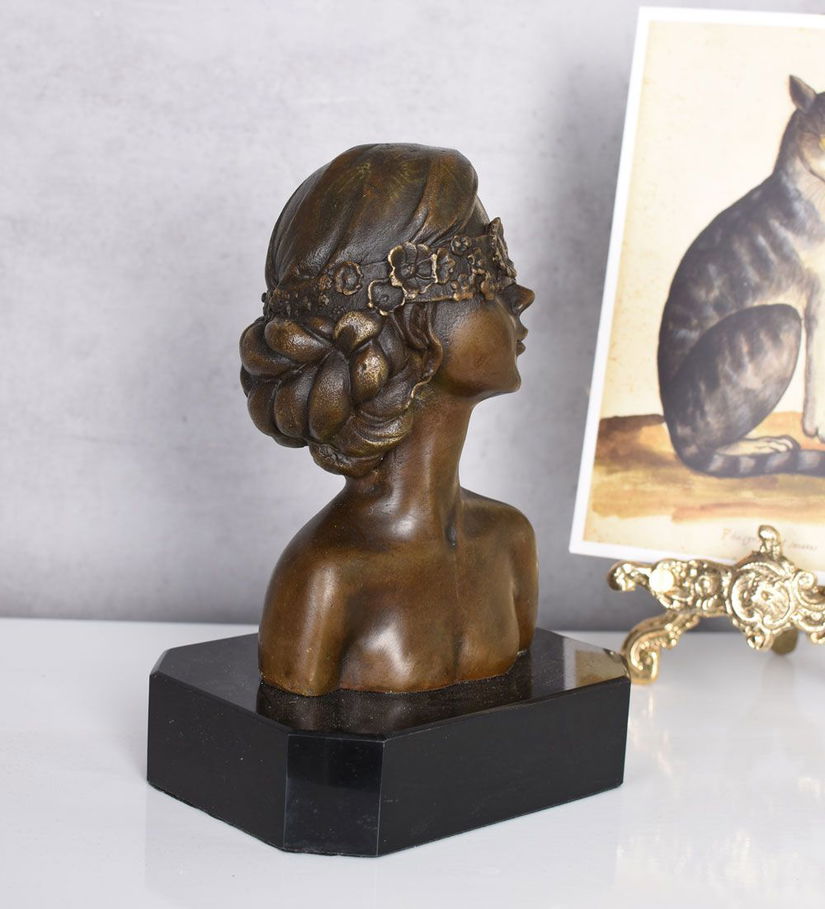 Bust femeie Art Nouveau