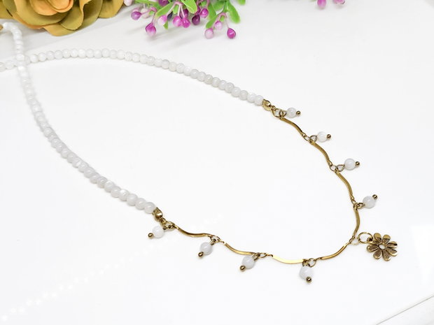 Colier floral alb /sidef