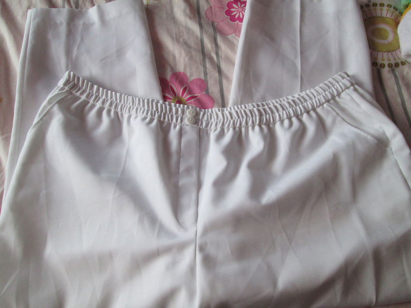 pantaloni albi de vara extralarge
