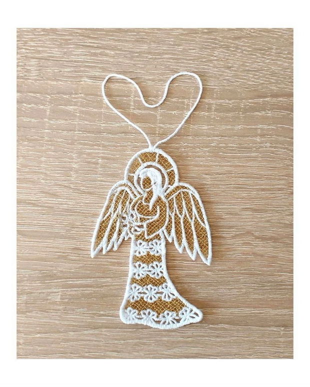 Inger Luna Mai Decoratiune Brodata