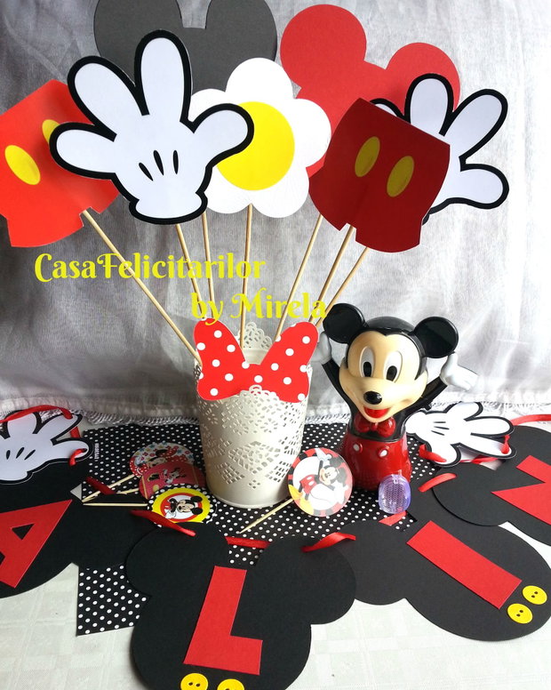 Set de decorațiuni tematice Mickey Mouse