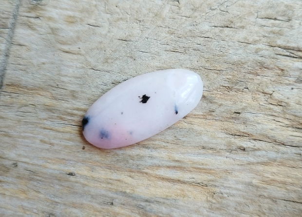 Cabochon opal roz, 32x16 mm
