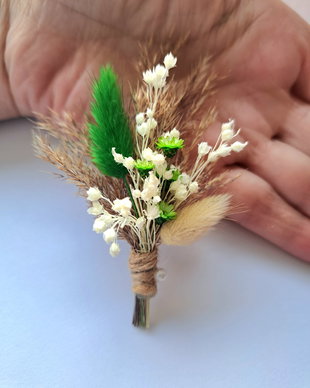 Cocarde mici invitați nuntă/ Flori de pus în piept - naturale uscate și stabilizate, Alb Bej Verde