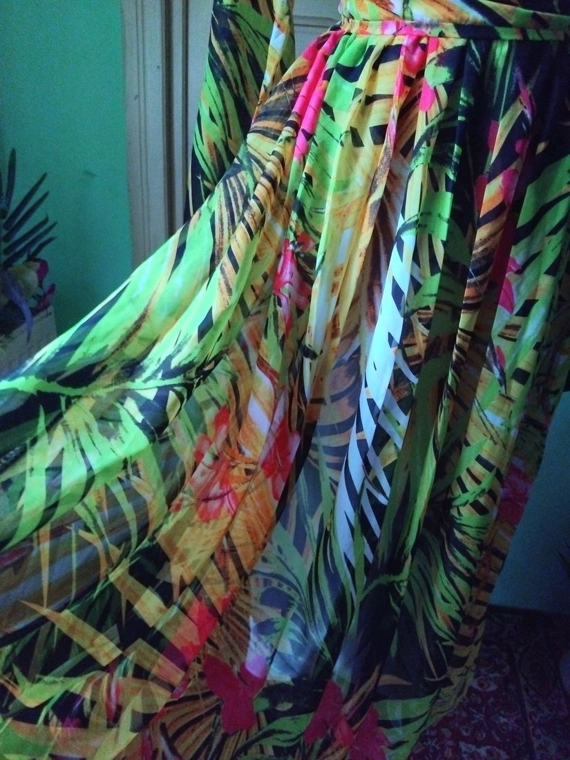 Rochie imprimeu tropical