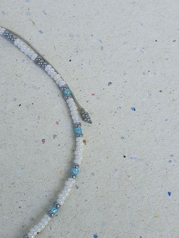 Anklet handmade cu mărgele de sidef