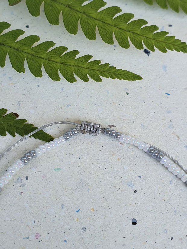Anklet handmade cu mărgele de sidef