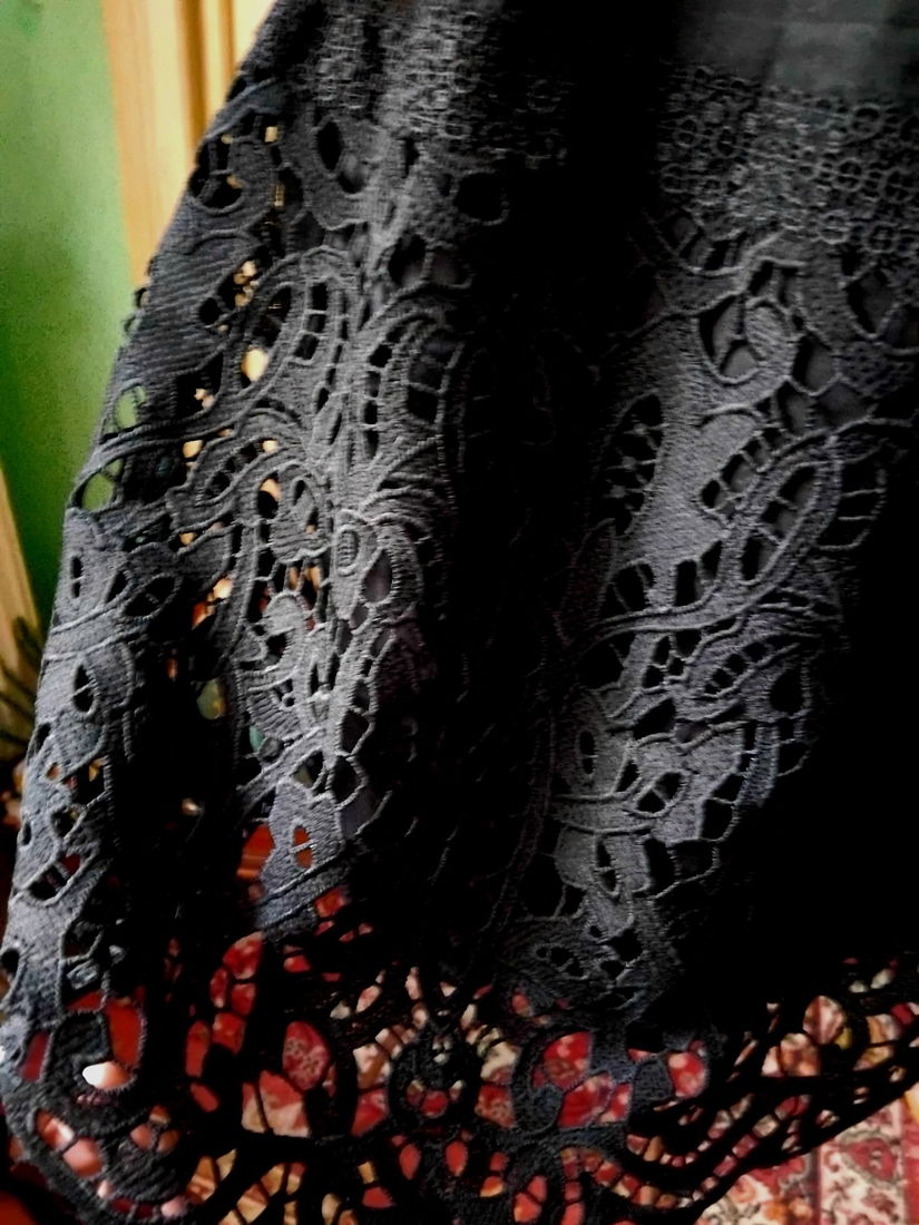 Rochie bumbac negru intens cu broderie masiva
