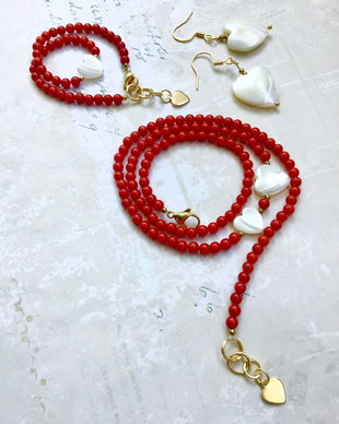 Set coral rosu & inimi sidef alb